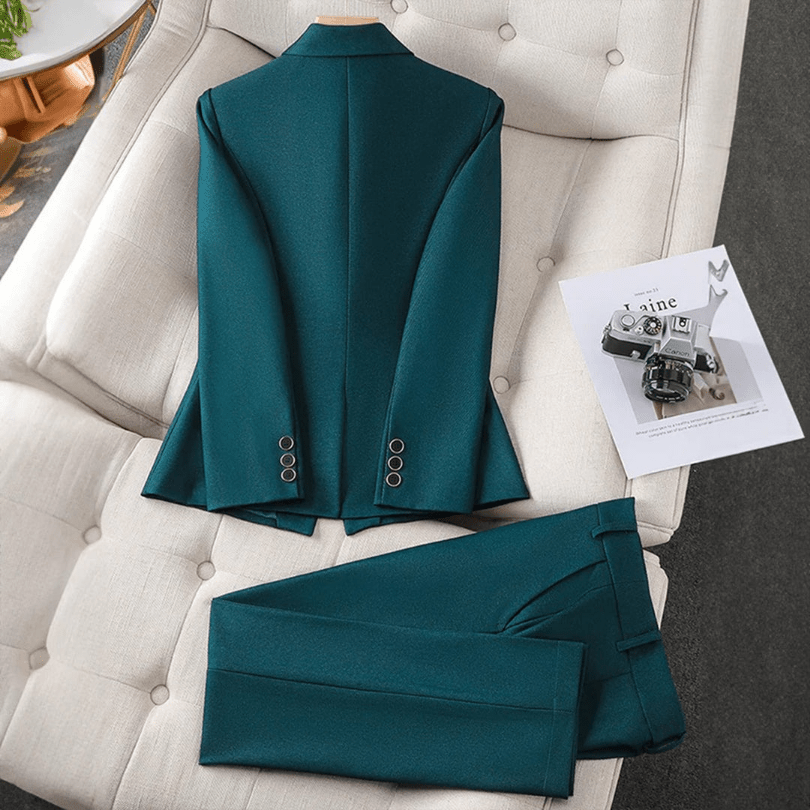 Stilla | Elegant Dame Blazer Og Buksedragt Lækkert & Behageligt Design