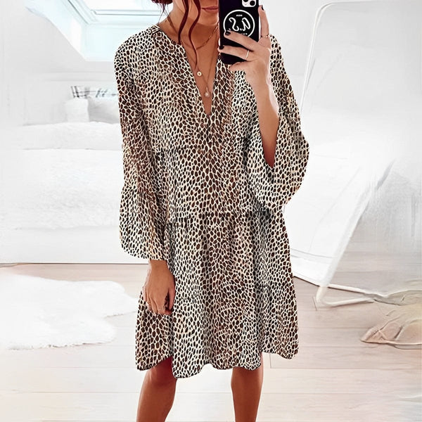 Stilla | Knælange Kjole med Leopardprint Mode