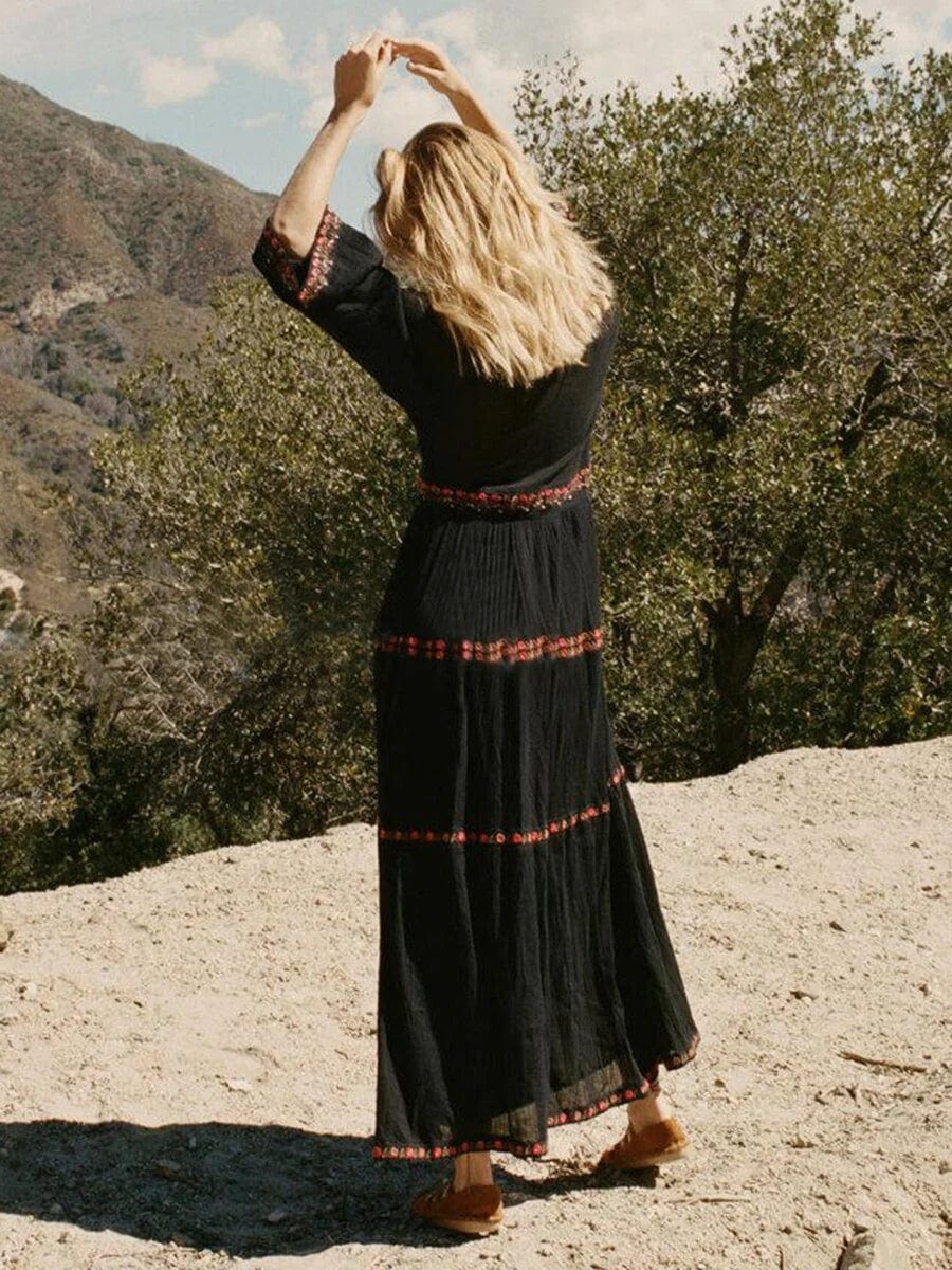 Stilla | Sort Boho Maxi Spidskjole