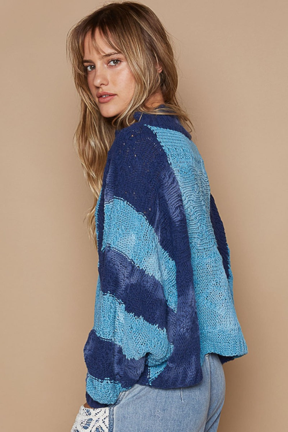 Stilla | Pullover Pol med ståkrave og farveblokdesign Online salg