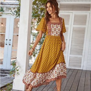 Stilla | Stilfuldt Lange Boho Vintage Blomster Kjole Med Firkantet Udsnit